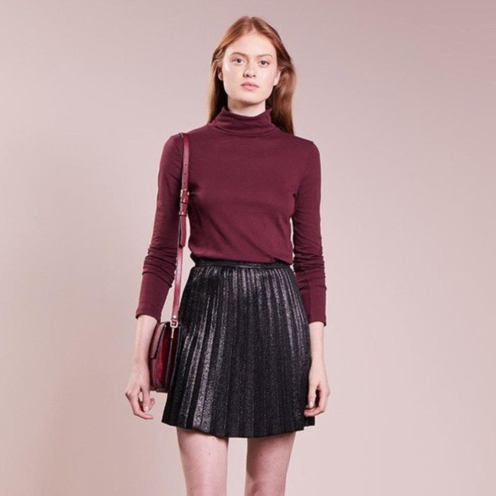 J Crew Tissue Turtleneck T Shirt Maroon
